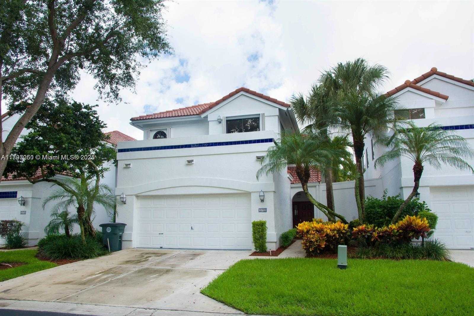 Small Image of 21722 CROMWELL CIR, Boca Raton Number 5