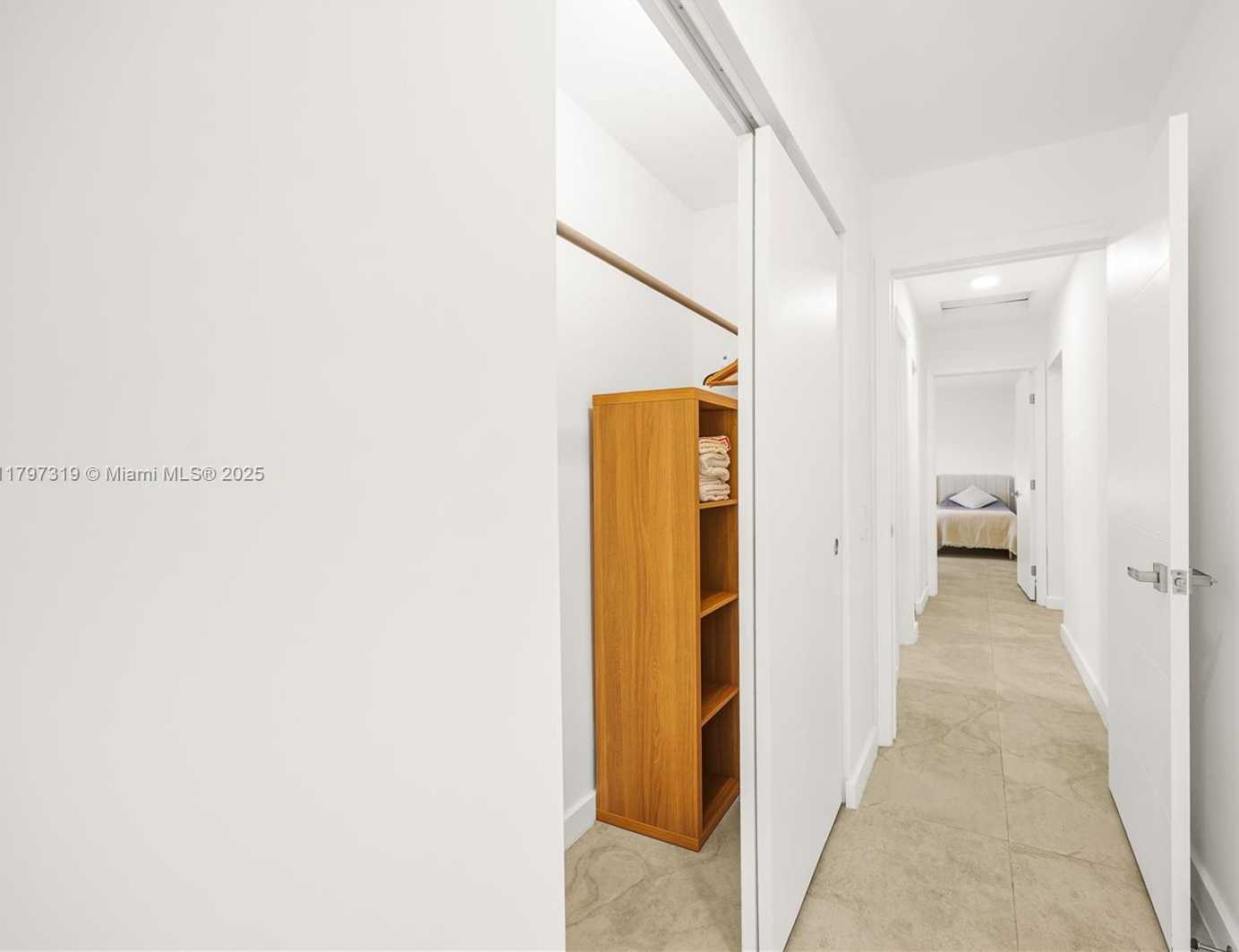 Small Image of 3246 PIERCE ST, Hollywood Number 21