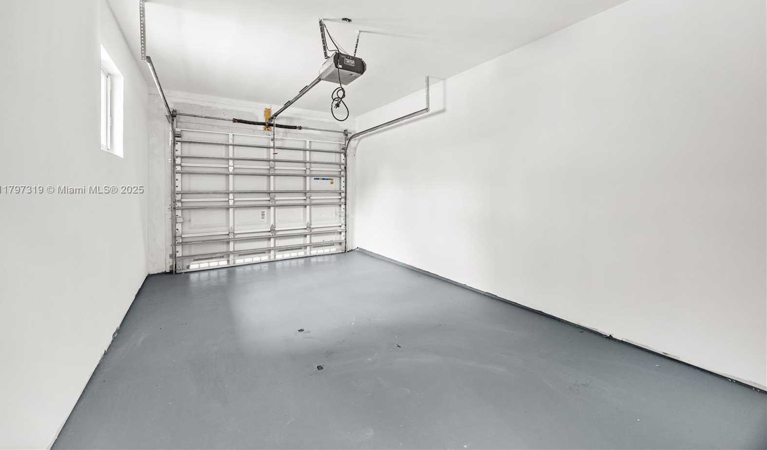 Small Image of 3246 PIERCE ST, Hollywood Number 29