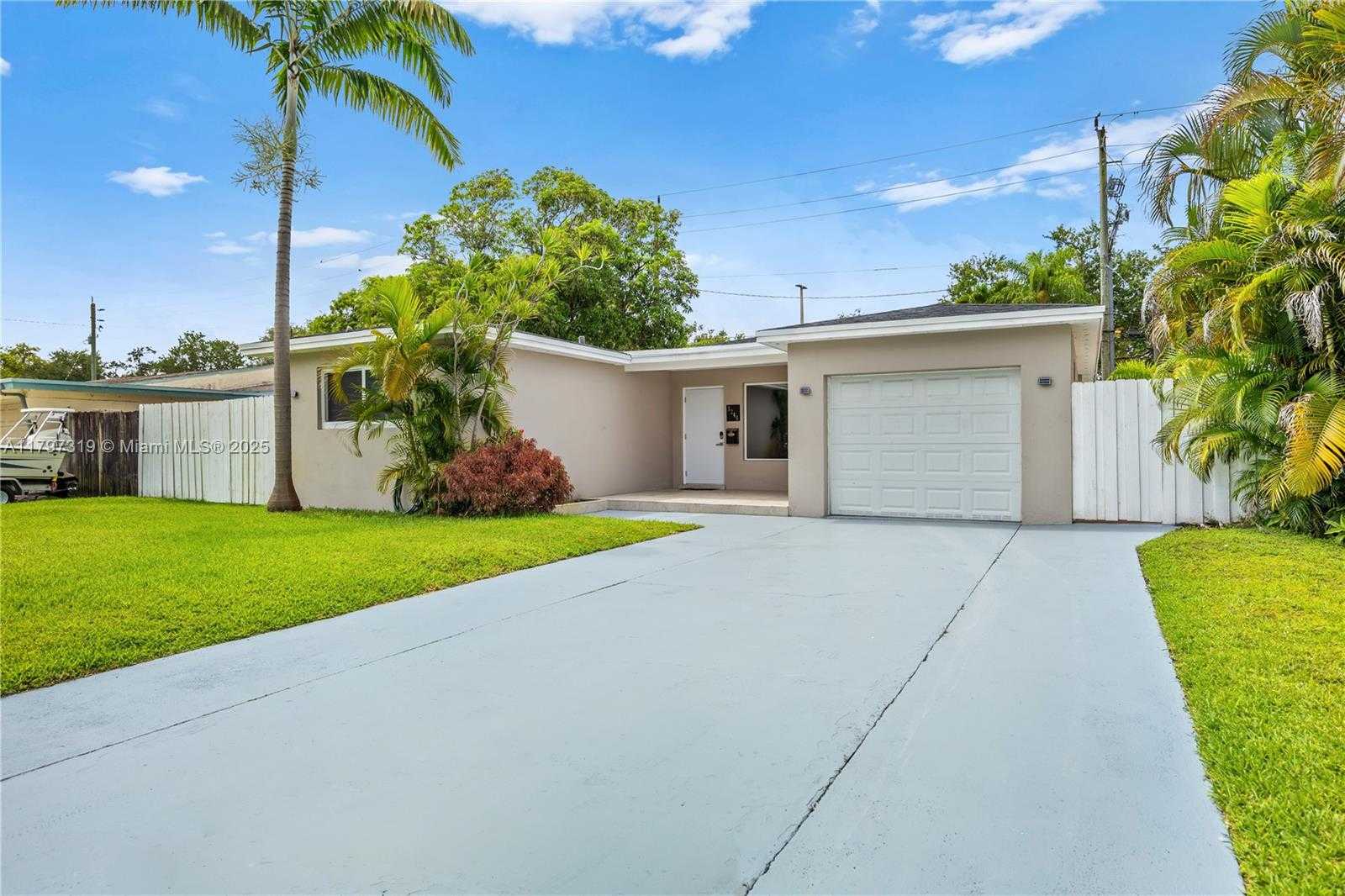 Small Image of 3246 PIERCE ST, Hollywood Number 31