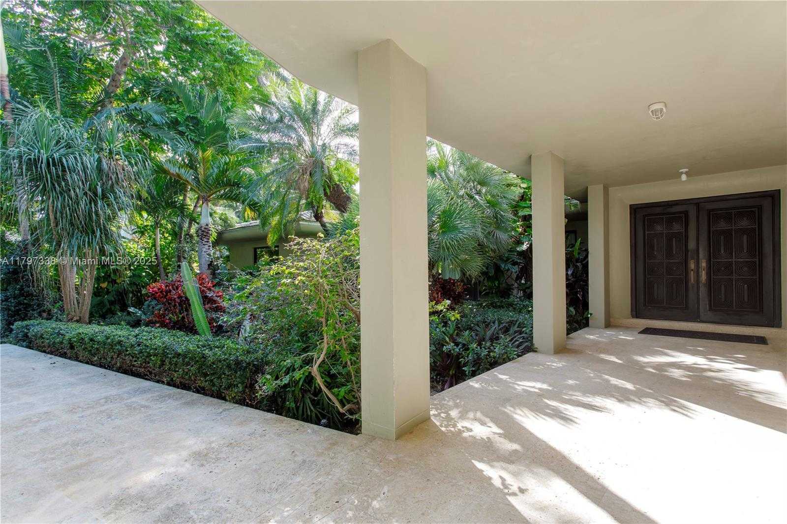 Small Image of 250 WEST SAN MARINO DR, Miami Beach Number 16