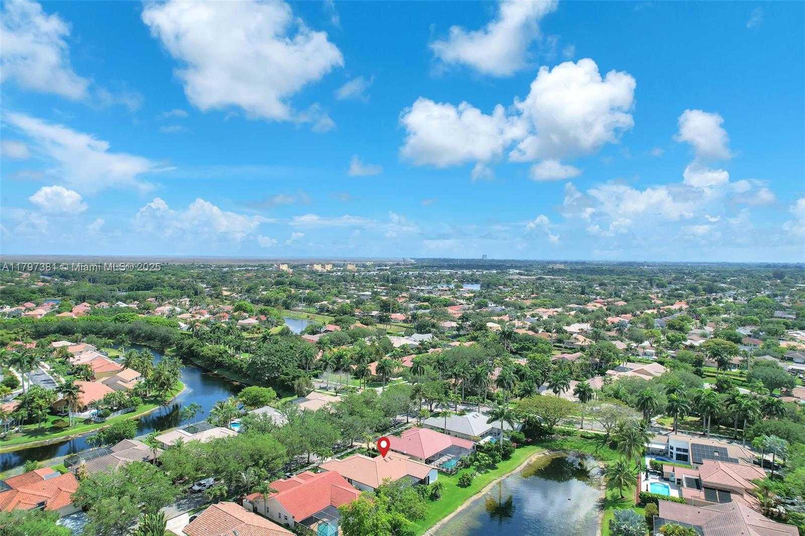 Small Image of 808 HAMPTON CT, Weston Number 54