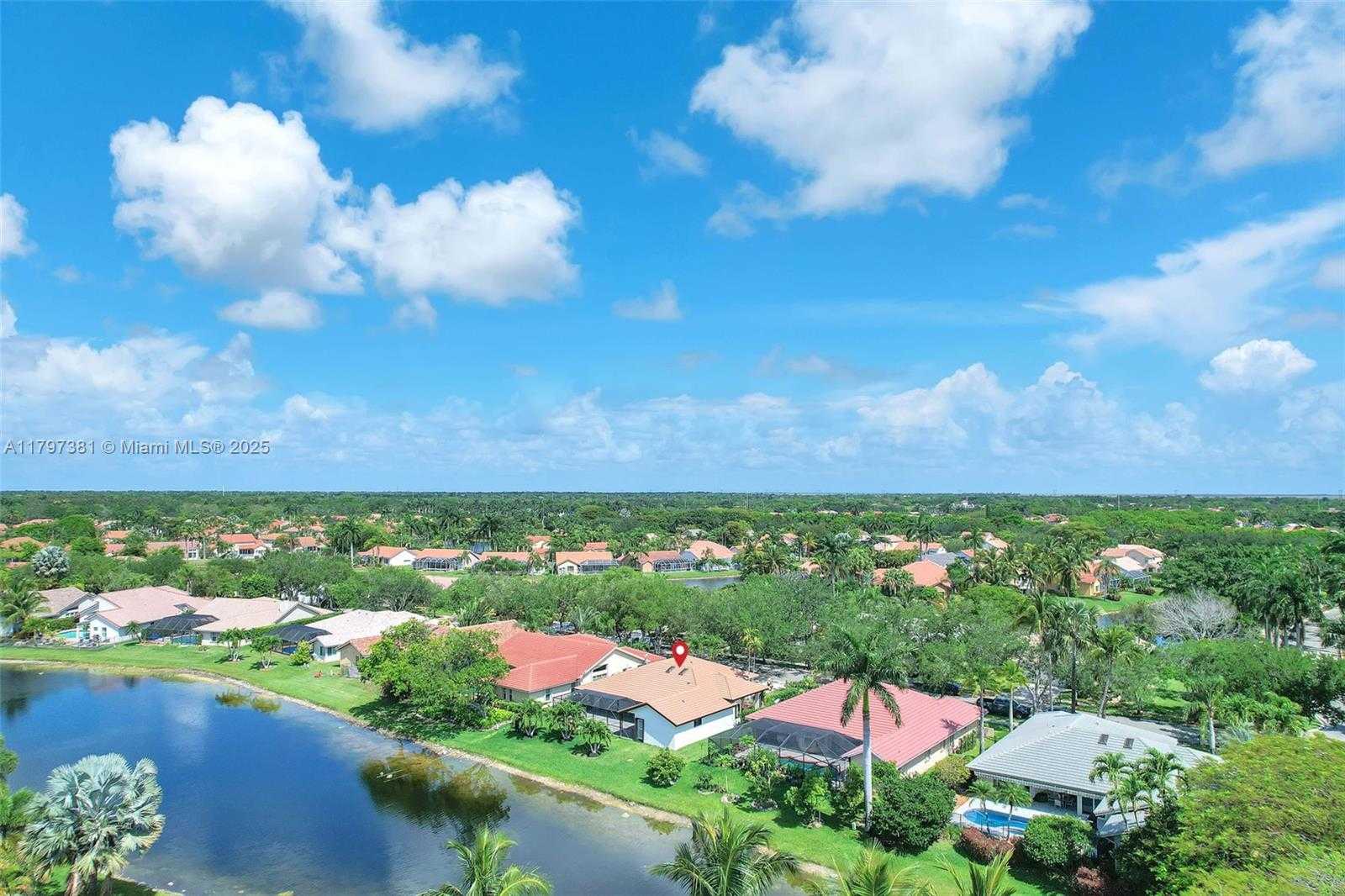 Small Image of 808 HAMPTON CT, Weston Number 56