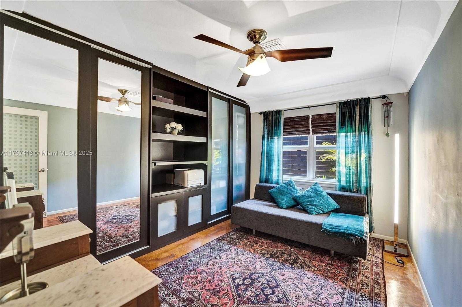Small Image of 2213 NORTH EAST 17TH AVE, Wilton Manors Number 23