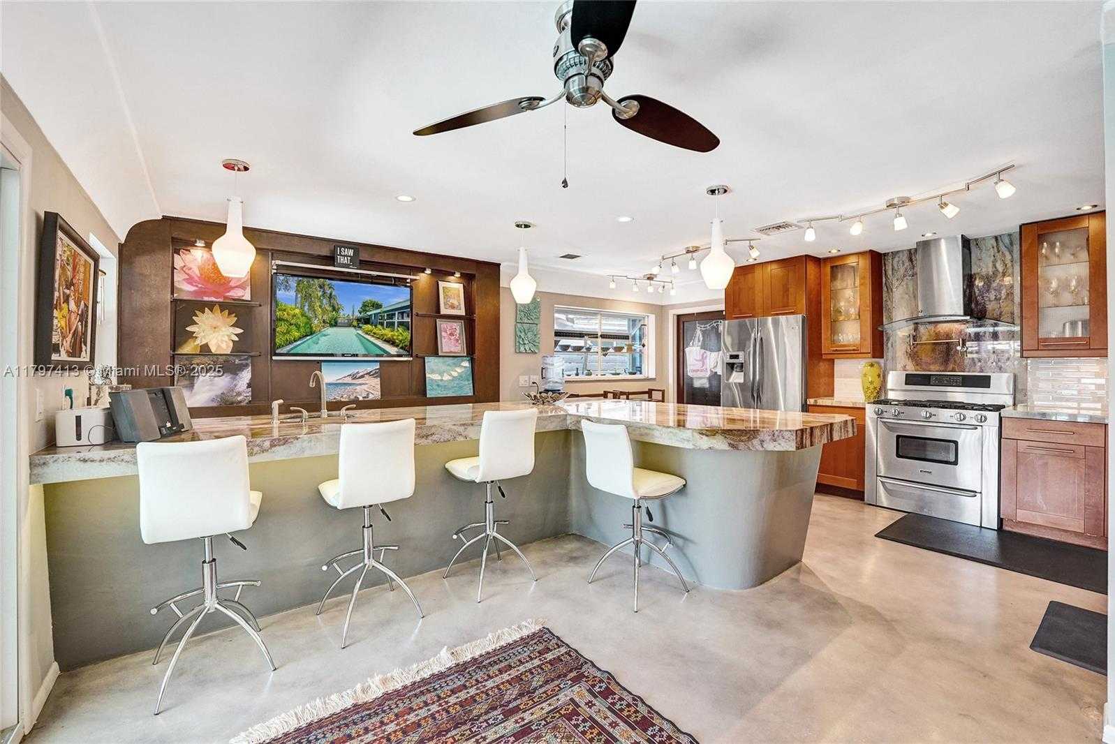 Small Image of 2213 NORTH EAST 17TH AVE, Wilton Manors Number 8