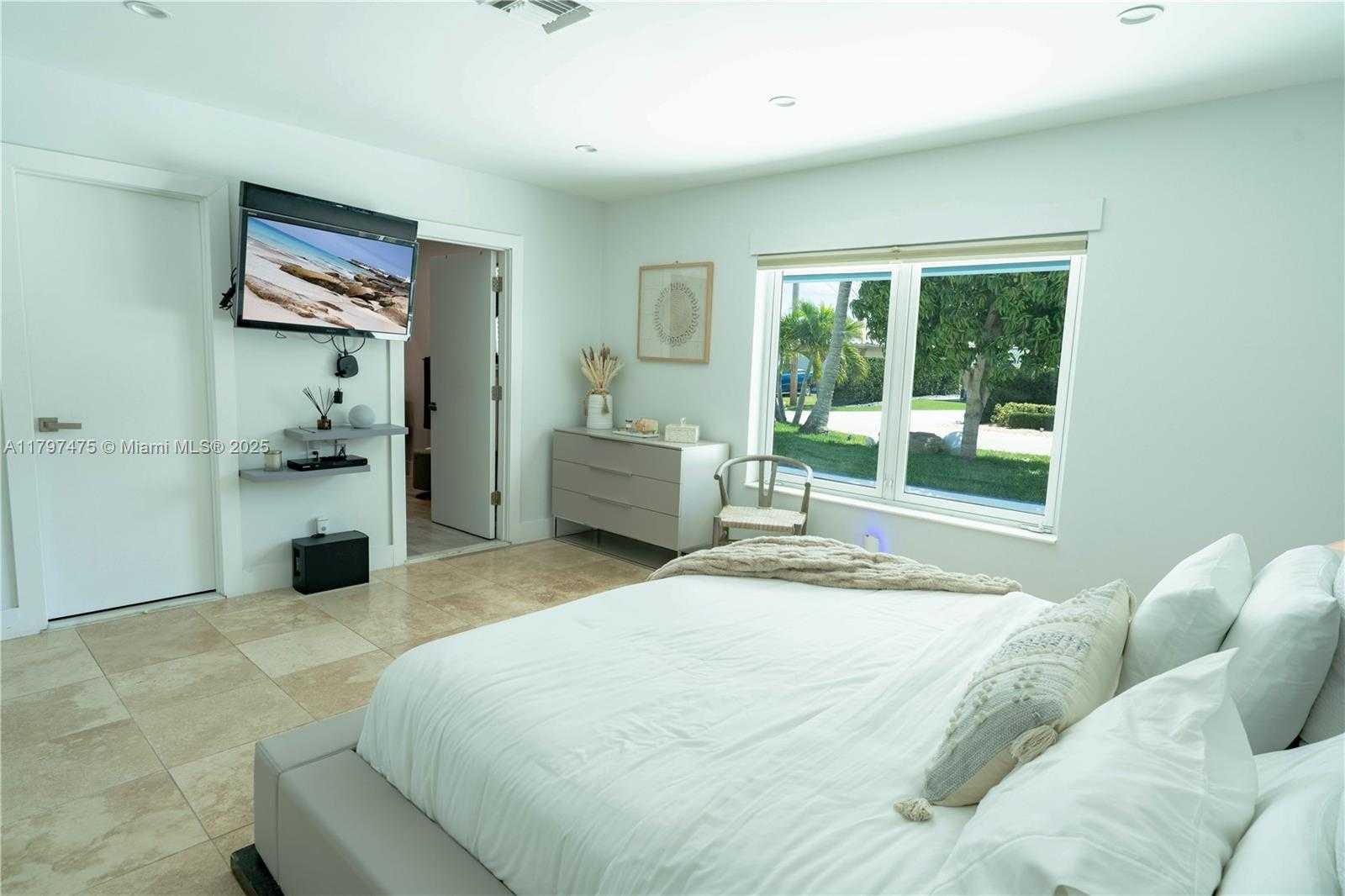 Small Image of 2711 NORTH EAST 57TH CT, Fort Lauderdale Number 22