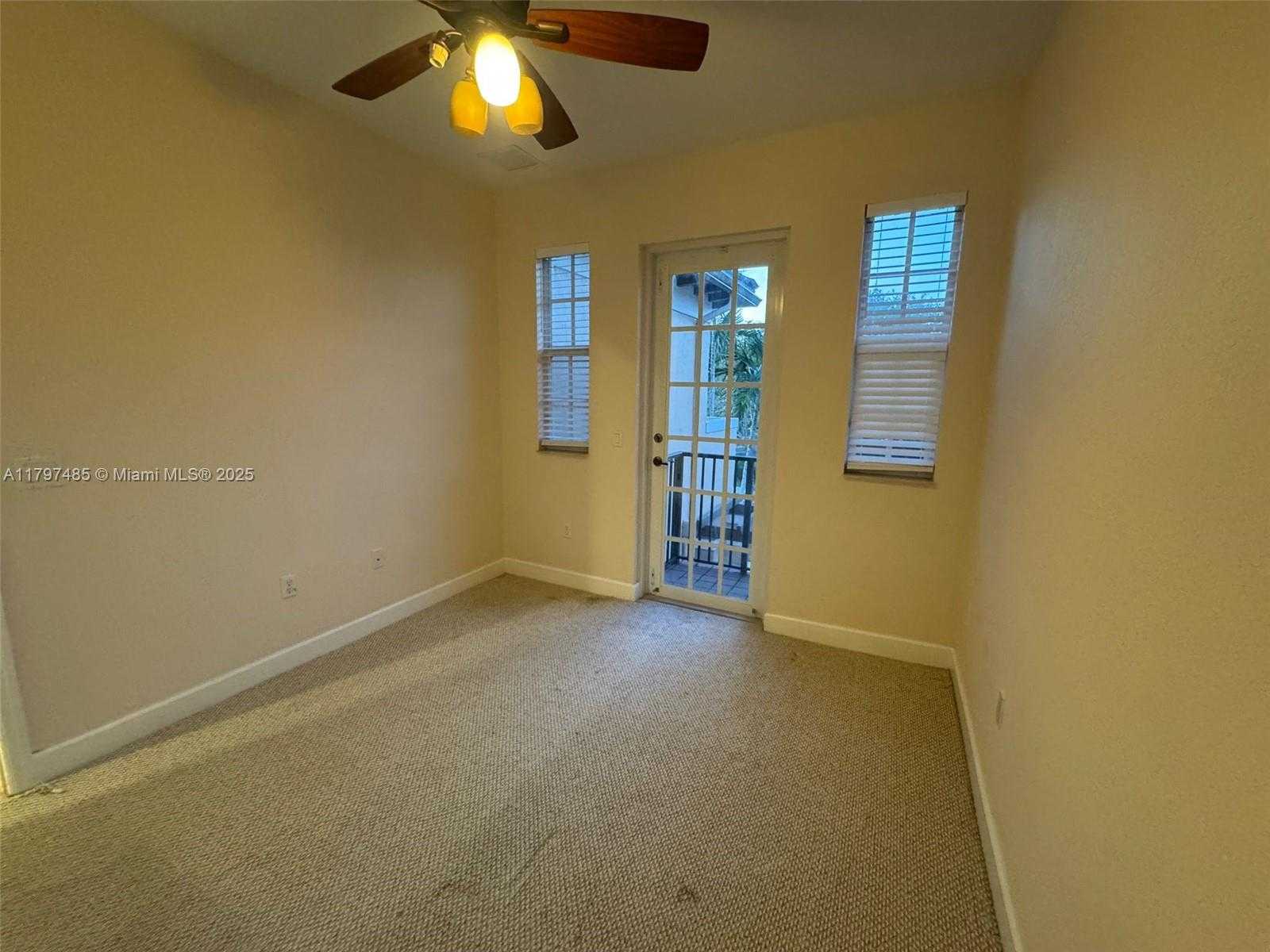 Small Image of 8706 BLAZE CT, Davie Number 22