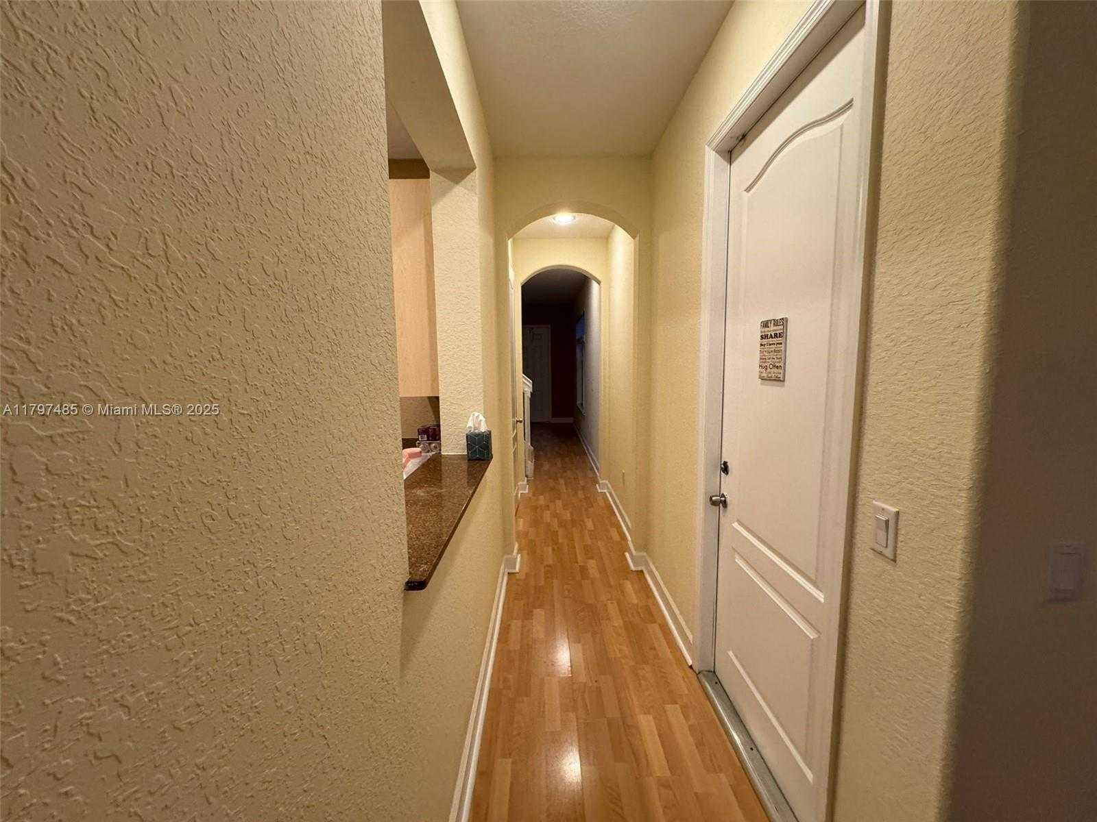 Small Image of 8706 BLAZE CT, Davie Number 8