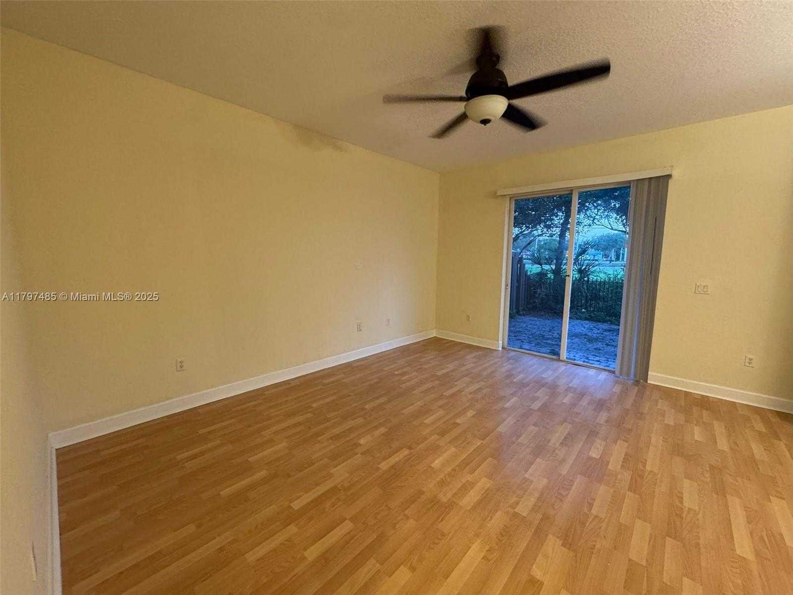 Small Image of 8706 BLAZE CT, Davie Number 9