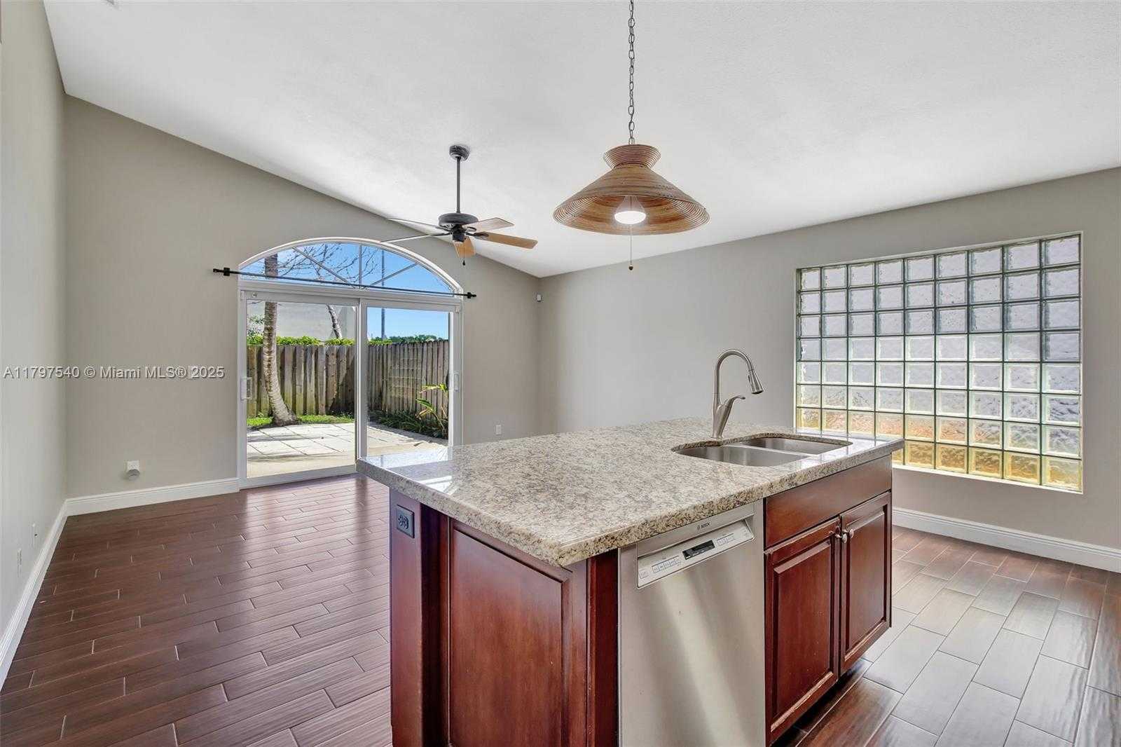 Small Image of 18225 NORTH WEST 21ST ST, Pembroke Pines Number 10