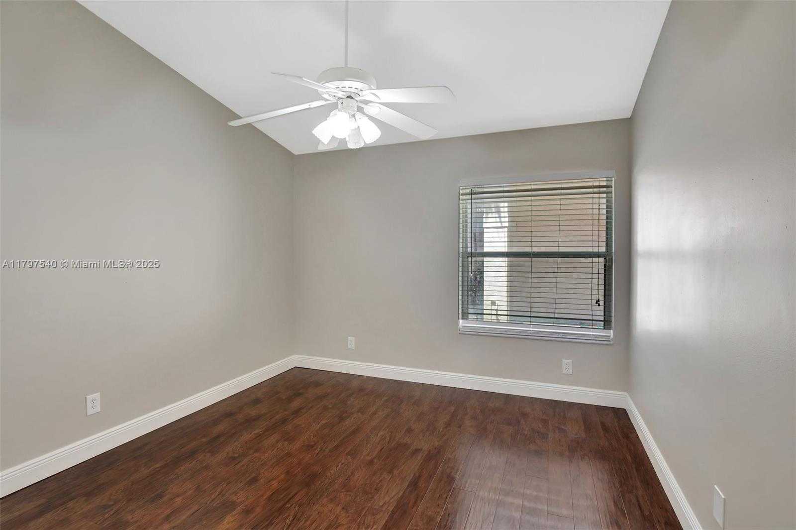 Small Image of 18225 NORTH WEST 21ST ST, Pembroke Pines Number 14