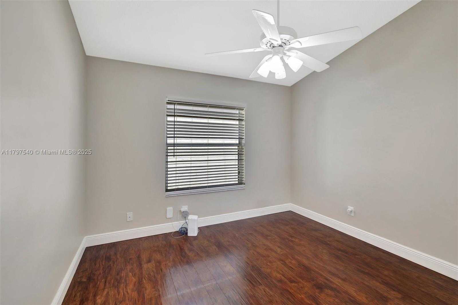 Small Image of 18225 NORTH WEST 21ST ST, Pembroke Pines Number 17