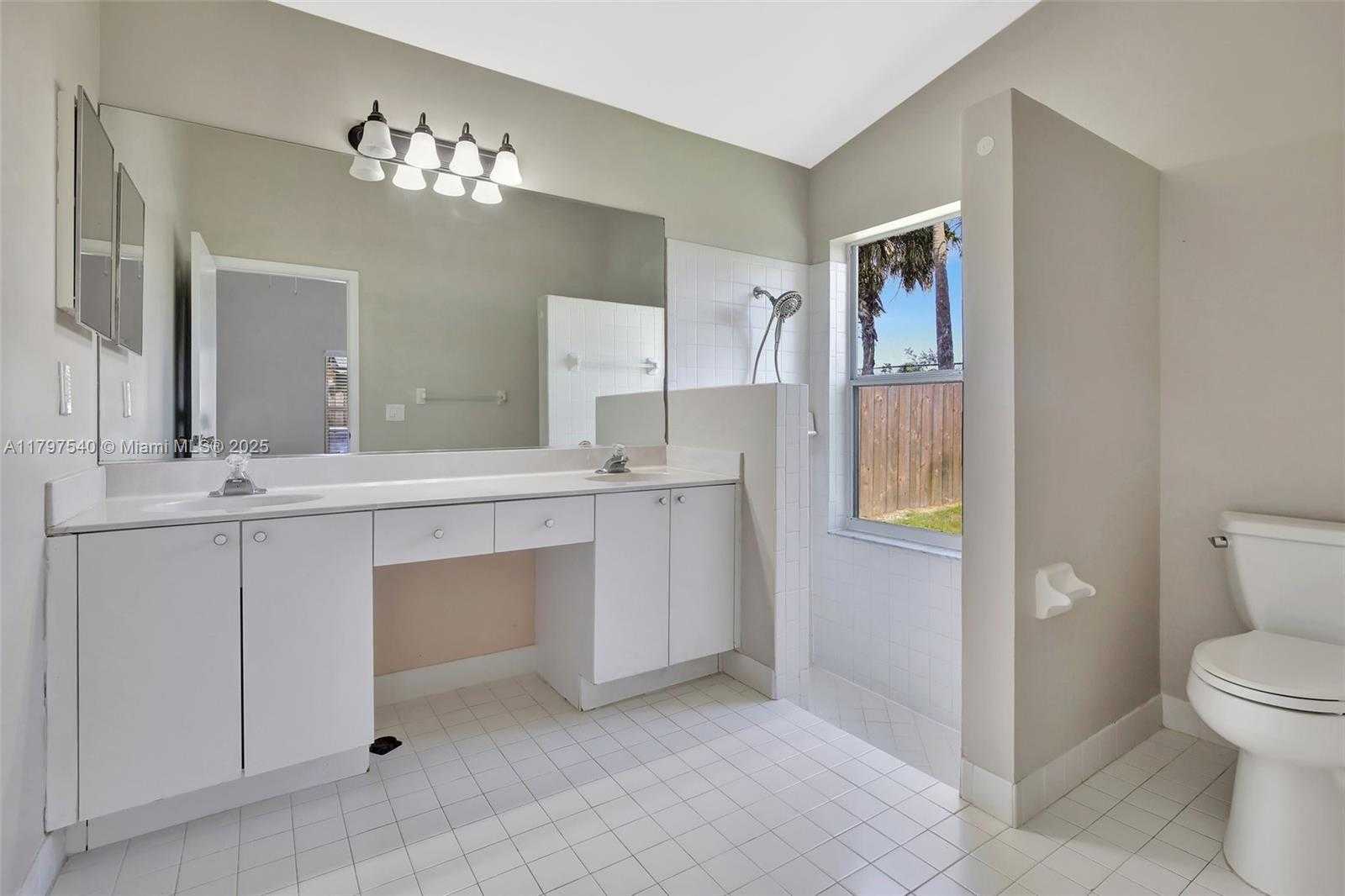 Small Image of 18225 NORTH WEST 21ST ST, Pembroke Pines Number 24