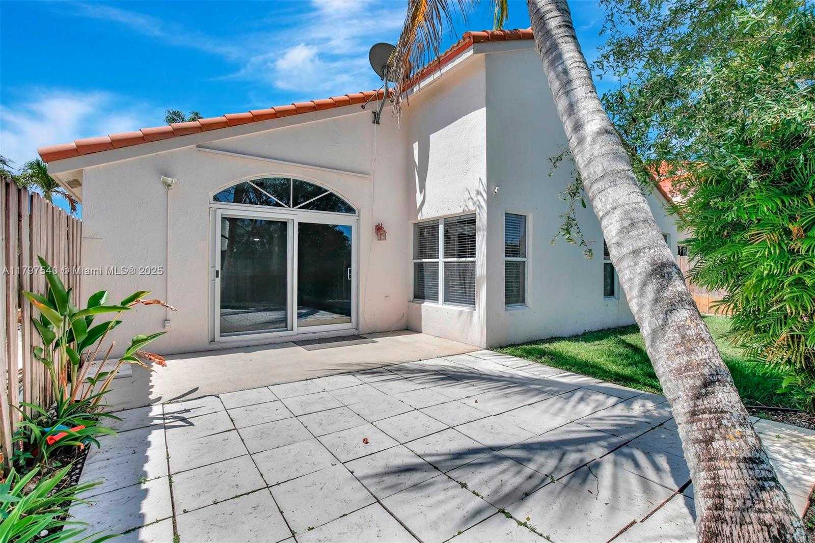 Small Image of 18225 NORTH WEST 21ST ST, Pembroke Pines Number 25