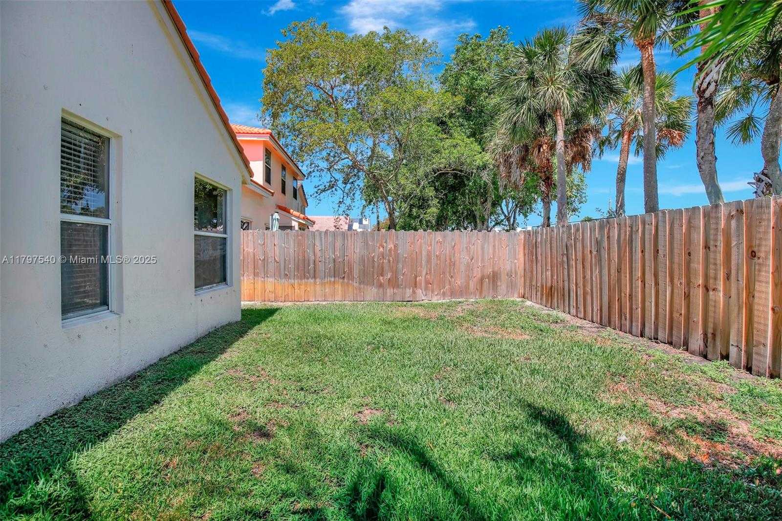 Small Image of 18225 NORTH WEST 21ST ST, Pembroke Pines Number 27