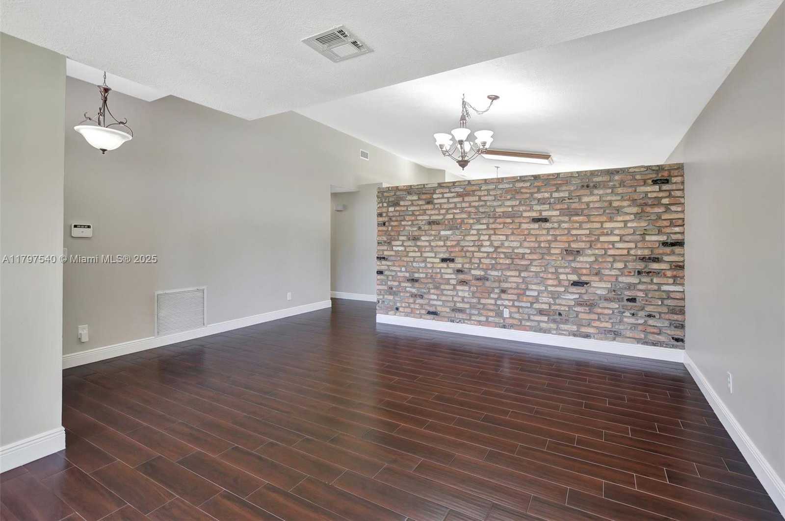 Small Image of 18225 NORTH WEST 21ST ST, Pembroke Pines Number 7