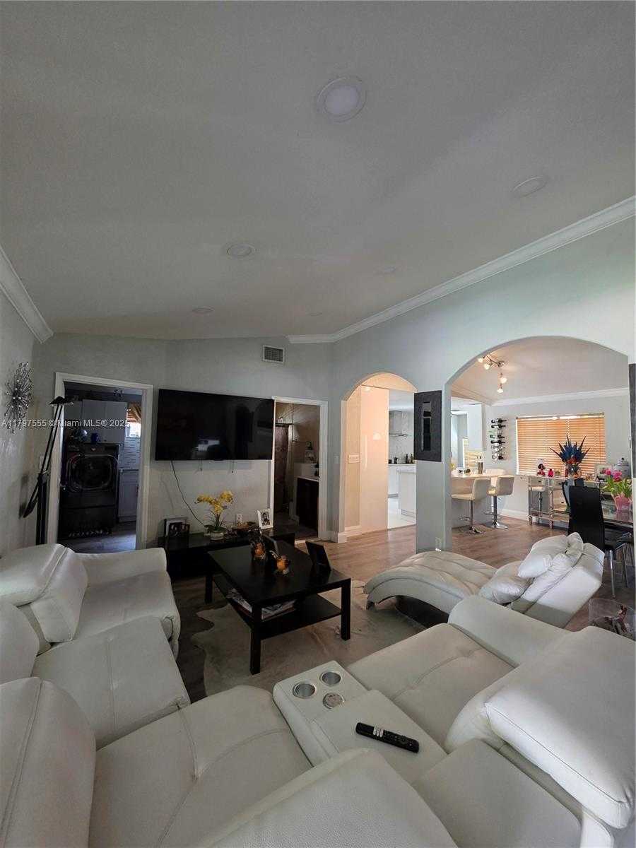 Small Image of 25372 SOUTH WEST 122ND CT, Homestead Number 15