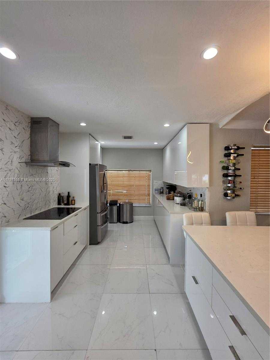 Small Image of 25372 SOUTH WEST 122ND CT, Homestead Number 18