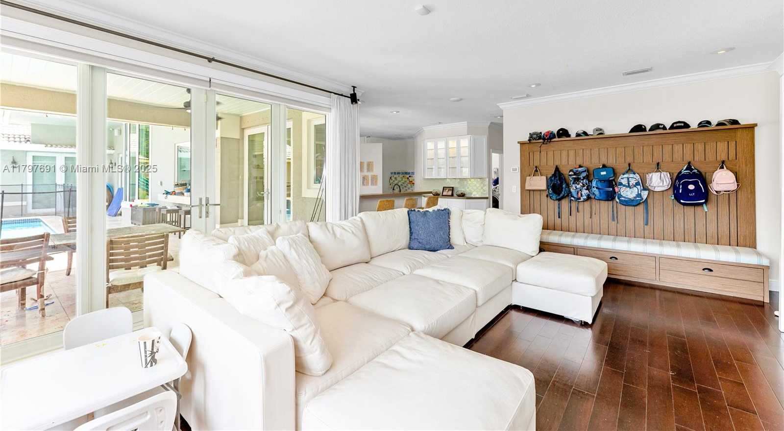 Small Image of 16001 SOUTH WEST 77TH CT, Palmetto Bay Number 13
