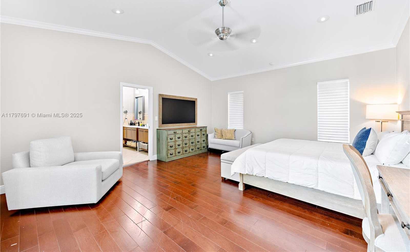 Small Image of 16001 SOUTH WEST 77TH CT, Palmetto Bay Number 27