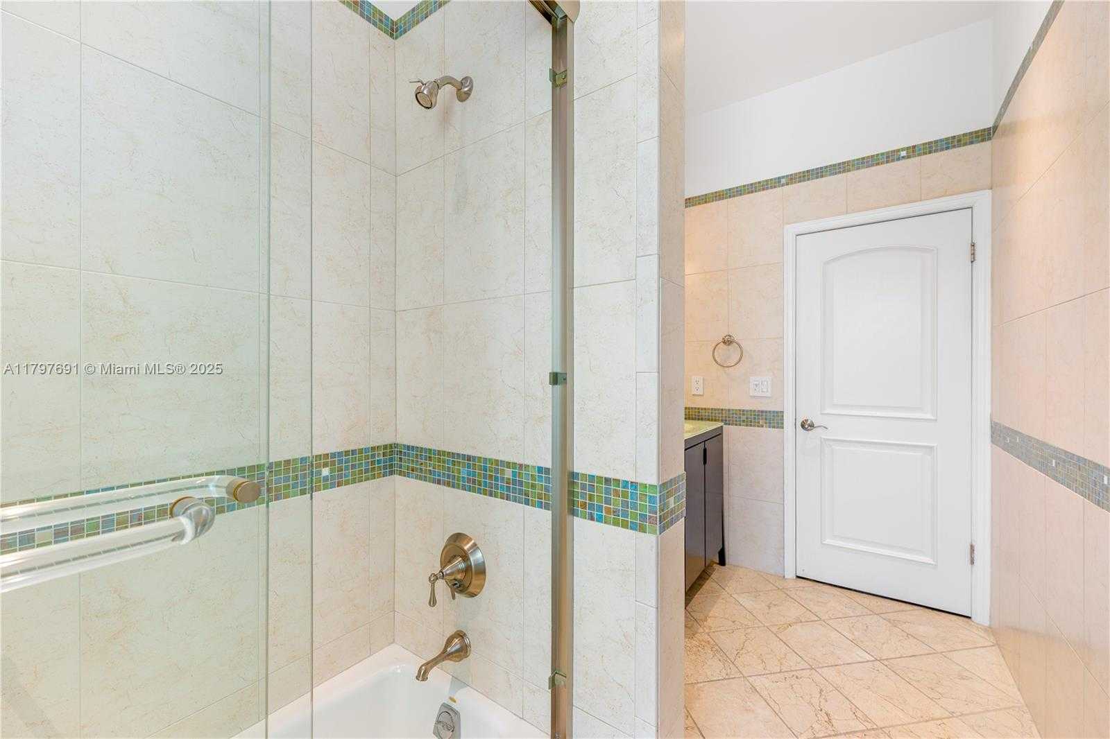 Small Image of 16001 SOUTH WEST 77TH CT, Palmetto Bay Number 29