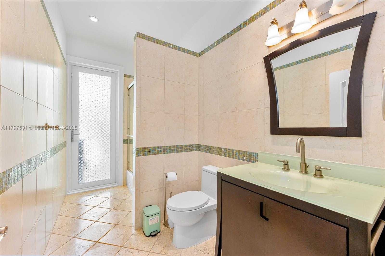 Small Image of 16001 SOUTH WEST 77TH CT, Palmetto Bay Number 36