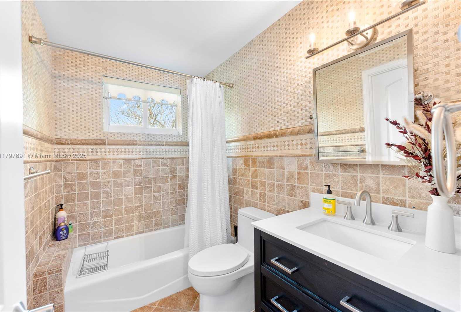 Small Image of 16001 SOUTH WEST 77TH CT, Palmetto Bay Number 39