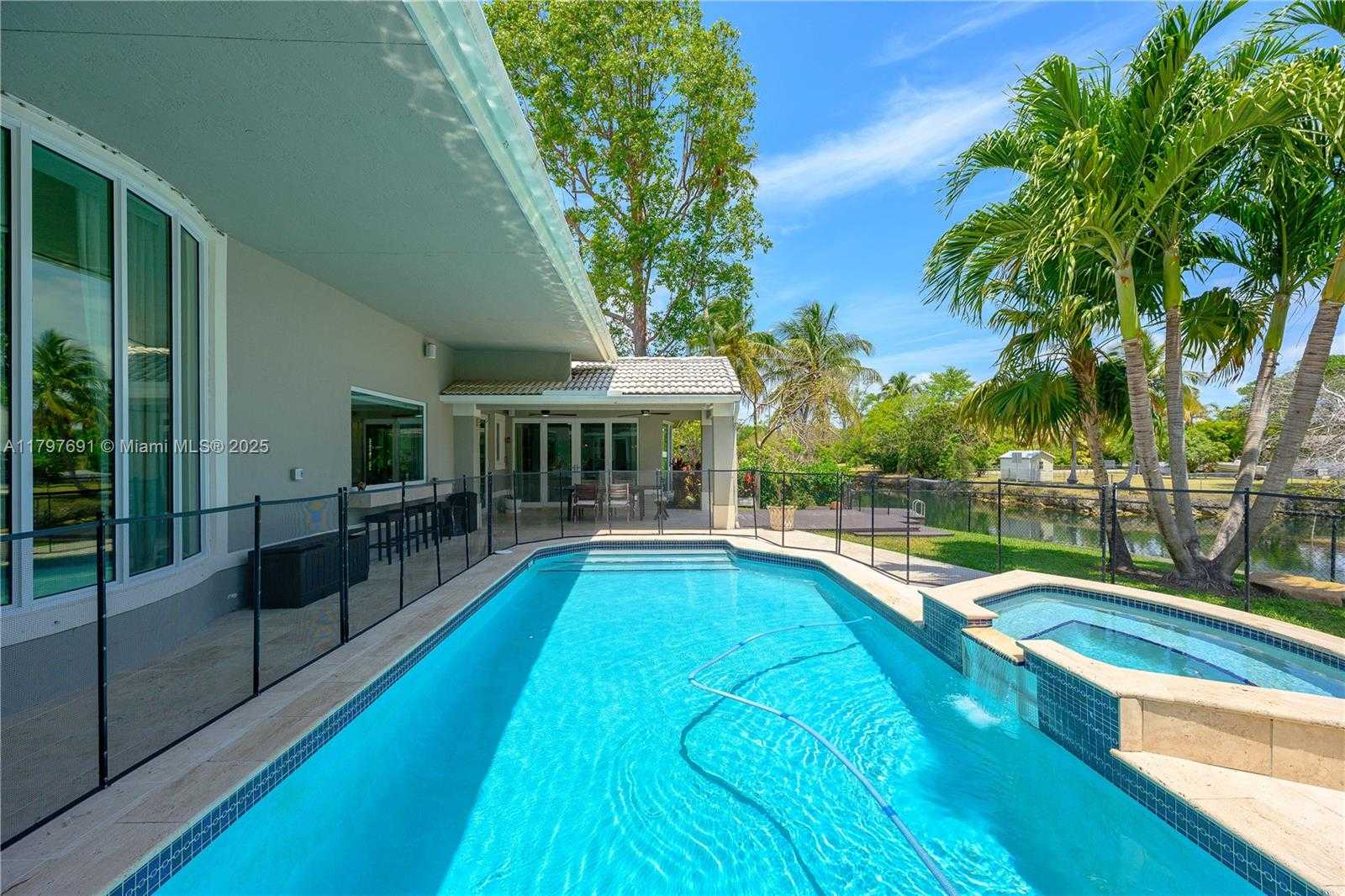 Small Image of 16001 SOUTH WEST 77TH CT, Palmetto Bay Number 48