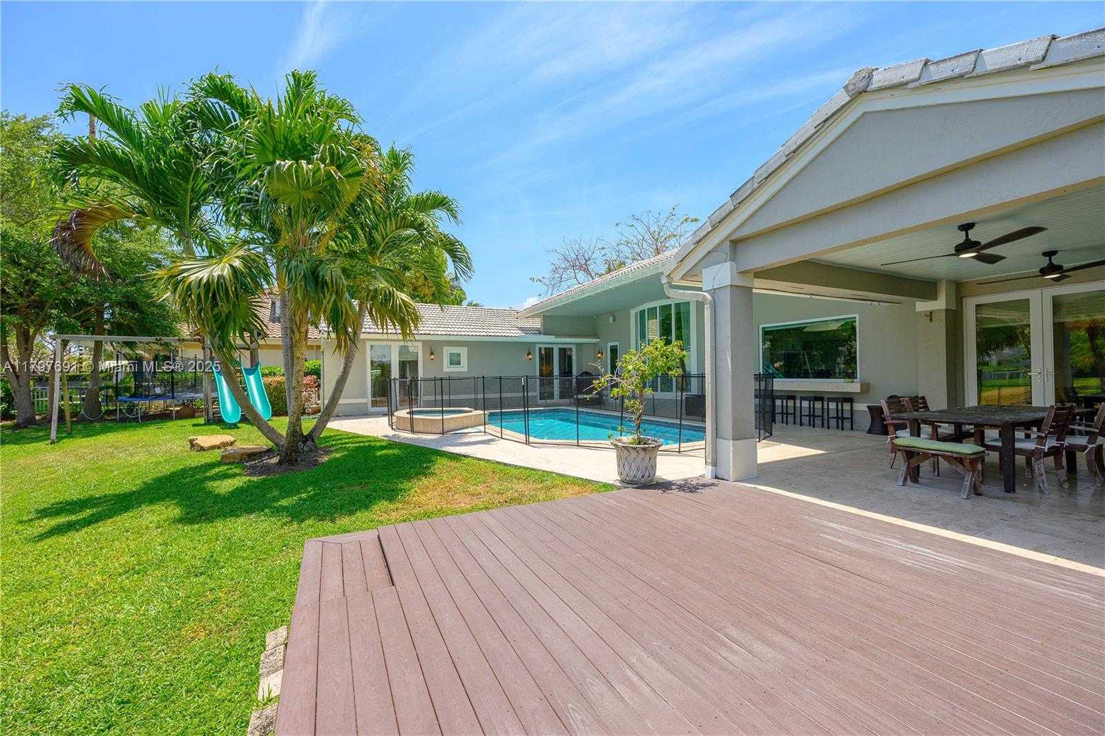 Small Image of 16001 SOUTH WEST 77TH CT, Palmetto Bay Number 51