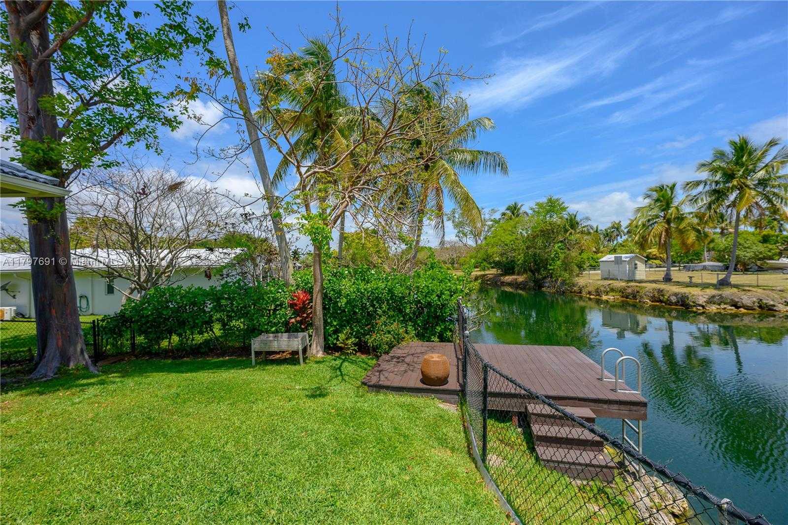 Small Image of 16001 SOUTH WEST 77TH CT, Palmetto Bay Number 56