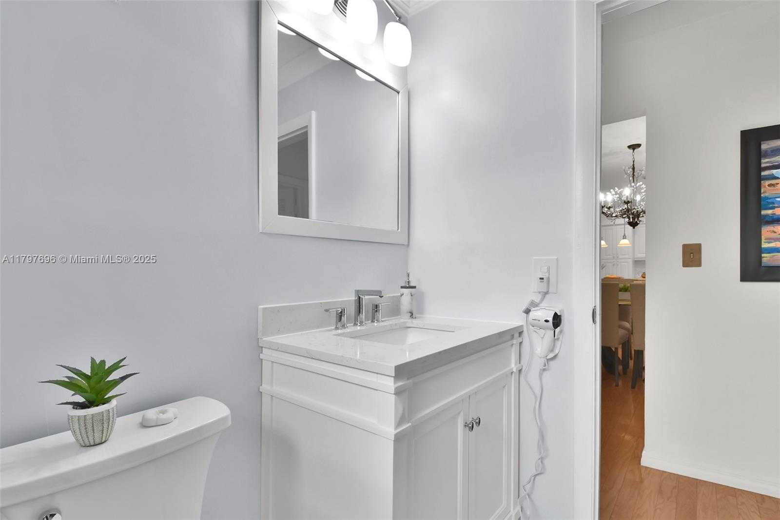 Small Image of 3921 ROOSEVELT ST, Hollywood Number 23