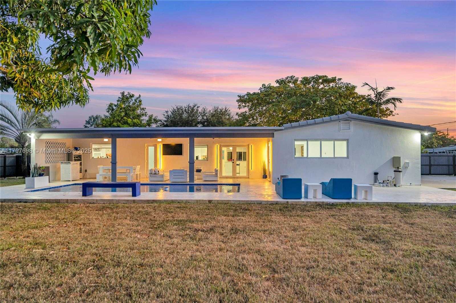 Small Image of 8501 SOUTH WEST 142ND ST, Palmetto Bay Number 13