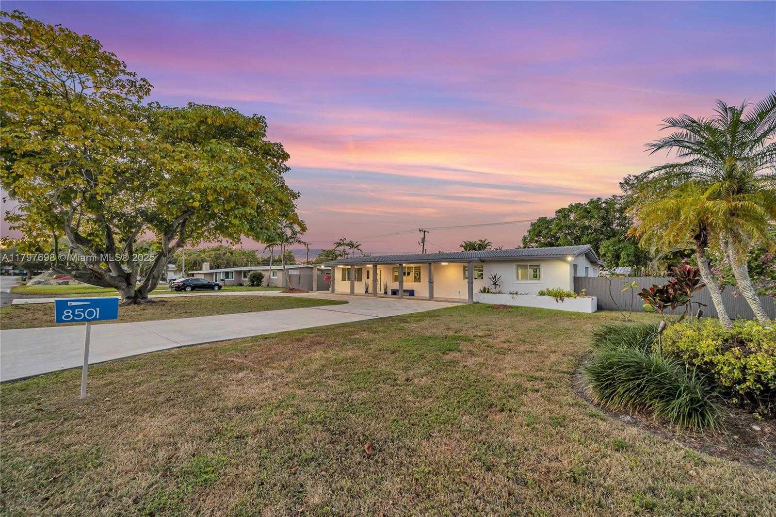 Small Image of 8501 SOUTH WEST 142ND ST, Palmetto Bay Number 18
