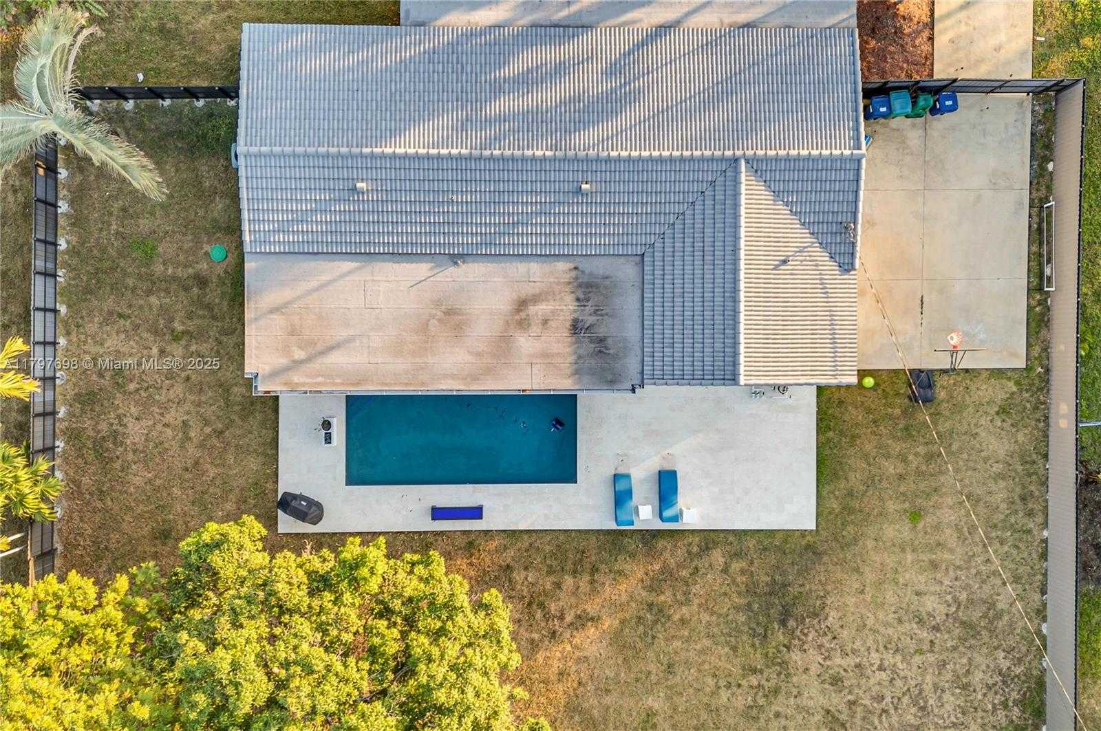 Small Image of 8501 SOUTH WEST 142ND ST, Palmetto Bay Number 56