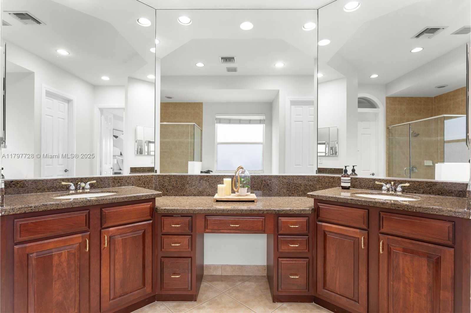 Small Image of 3837 EAST COQUINA WAY, Weston Number 19