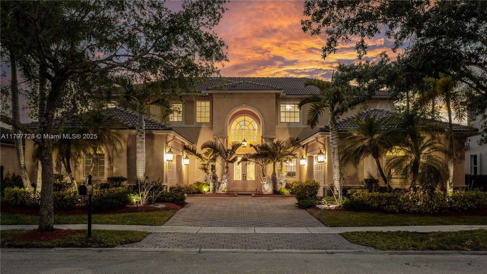 Small Image of 3837 EAST COQUINA WAY, Weston Number 33