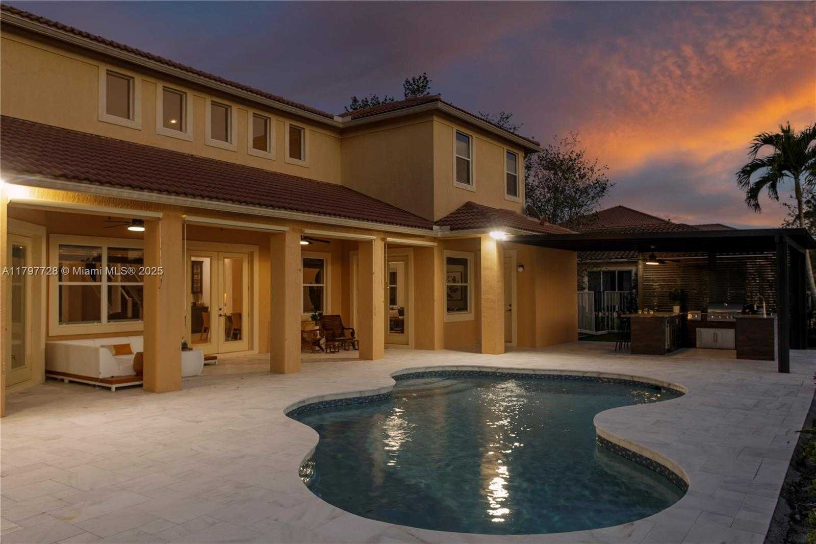 Small Image of 3837 EAST COQUINA WAY, Weston Number 43