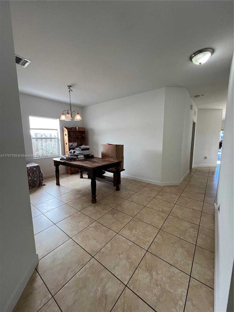 Small Image of 2442 NORTH EAST 3RD CT, Homestead Number 11