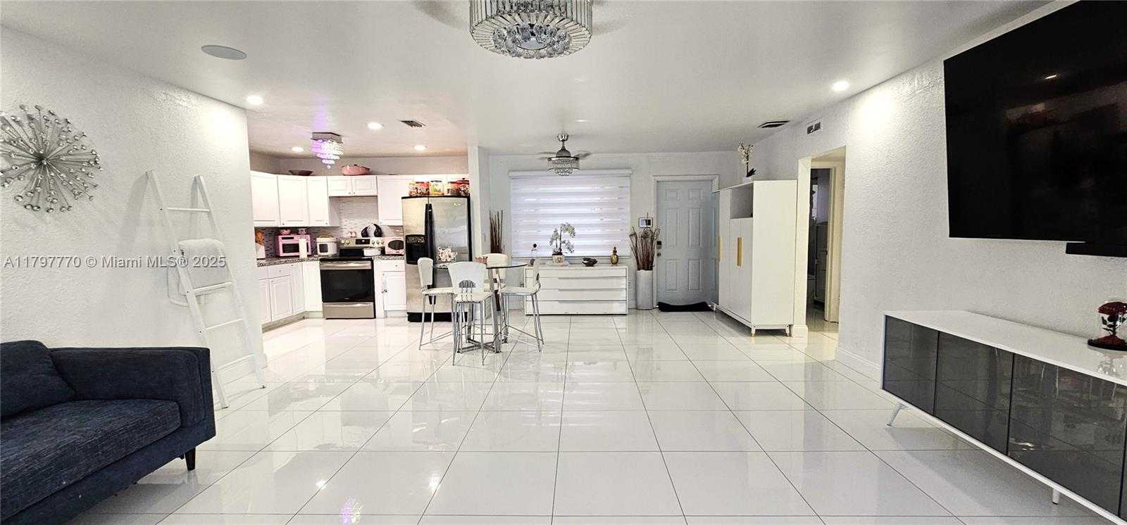 Small Image of 2230 NORTH WEST 175TH ST, Miami Gardens Number 9