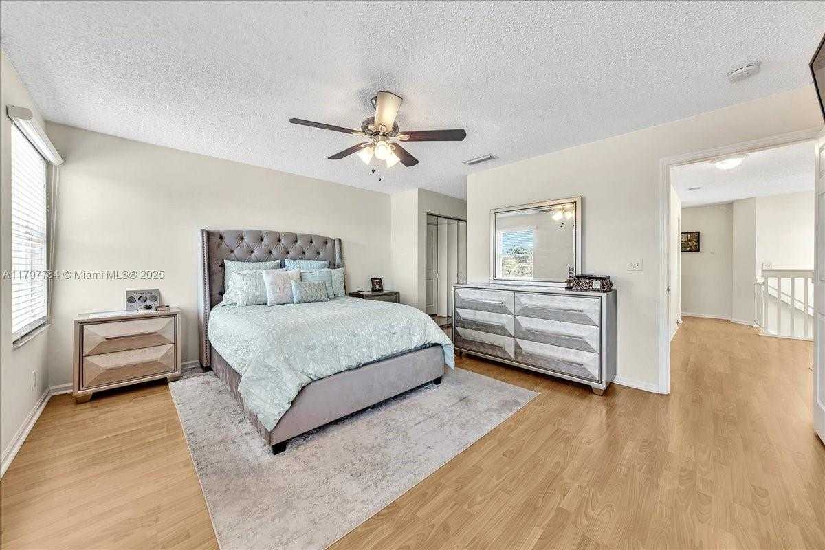Small Image of 18018 SOUTH WEST 30TH CT, Miramar Number 16