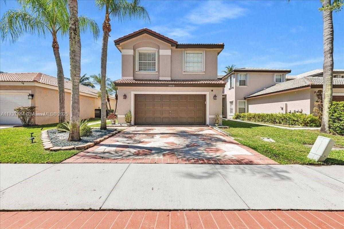 Small Image of 18018 SOUTH WEST 30TH CT, Miramar Number 3