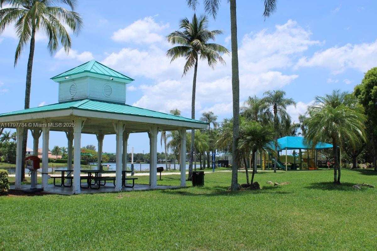Small Image of 18018 SOUTH WEST 30TH CT, Miramar Number 42