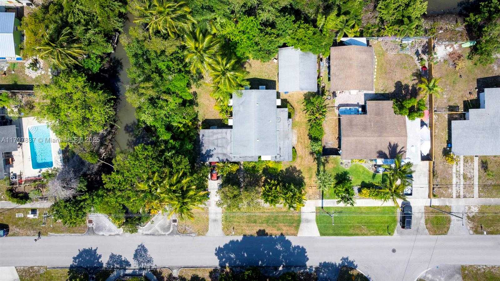 Small Image of 602 SOUTH CALOOSAHATCHEE AVE, Jupiter Number 13