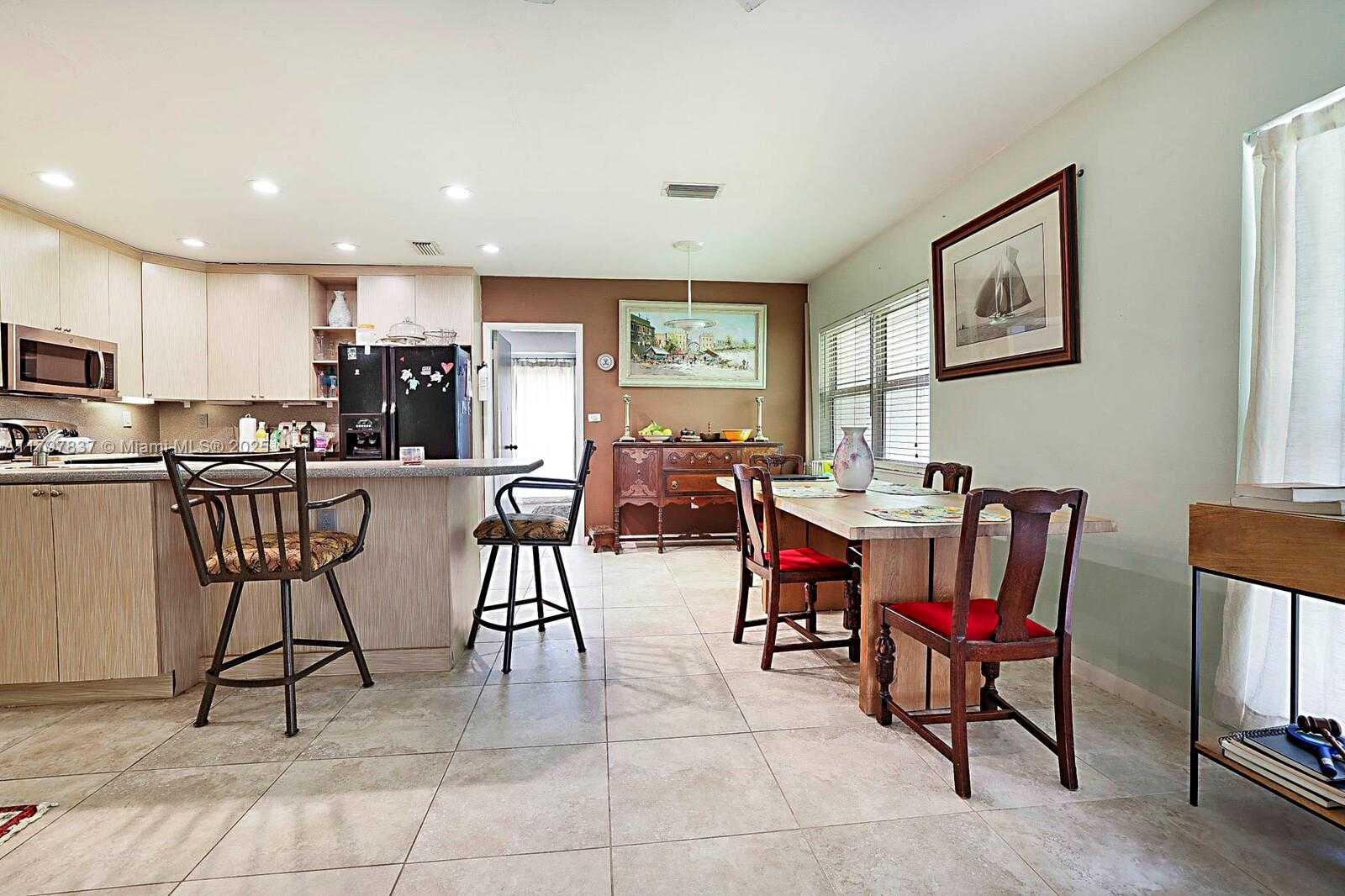 Small Image of 602 SOUTH CALOOSAHATCHEE AVE, Jupiter Number 22