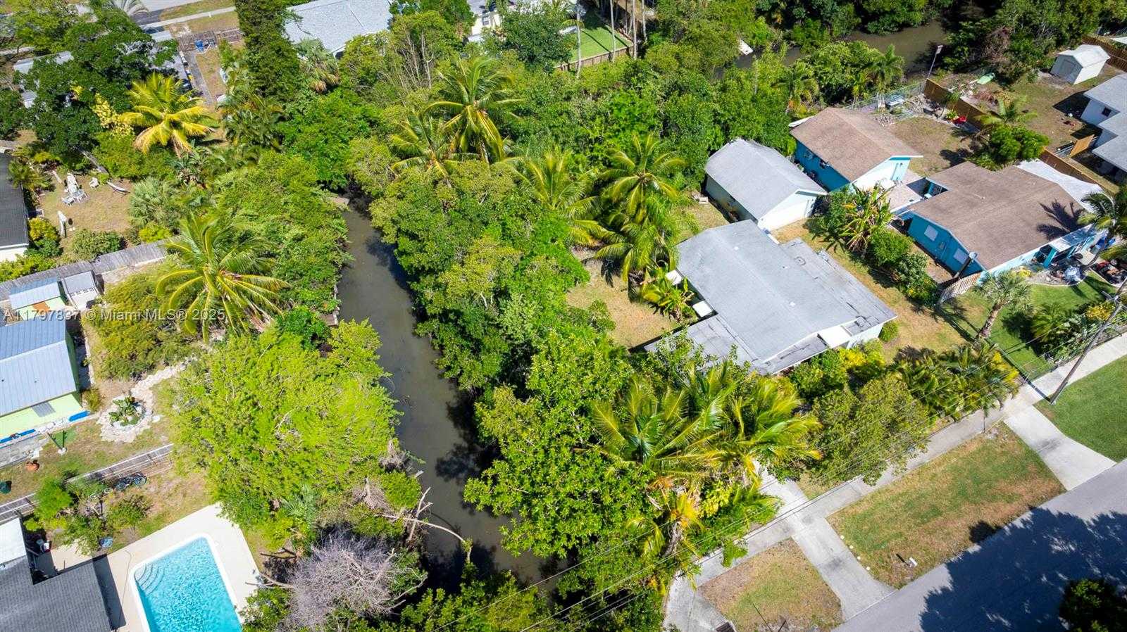 Small Image of 602 SOUTH CALOOSAHATCHEE AVE, Jupiter Number 26
