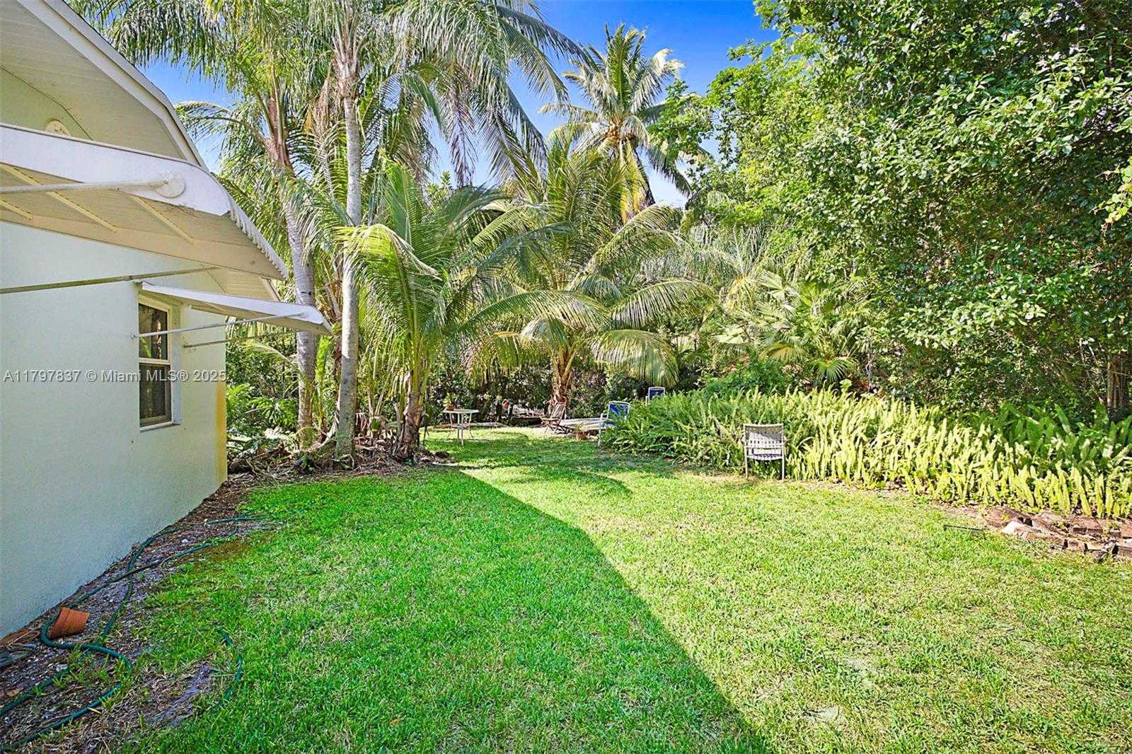 Small Image of 602 SOUTH CALOOSAHATCHEE AVE, Jupiter Number 7