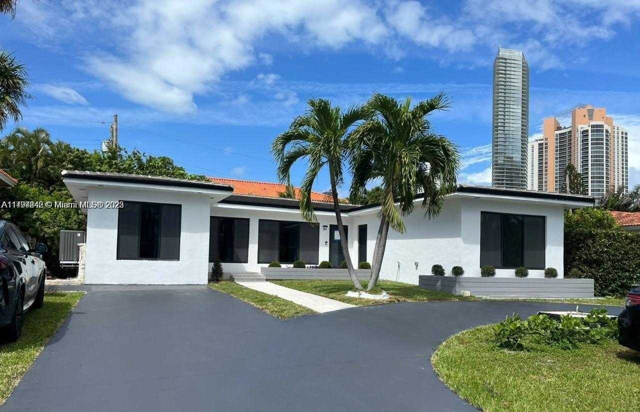 Small Image of 241 186TH ST, Sunny Isles Beach Number 2
