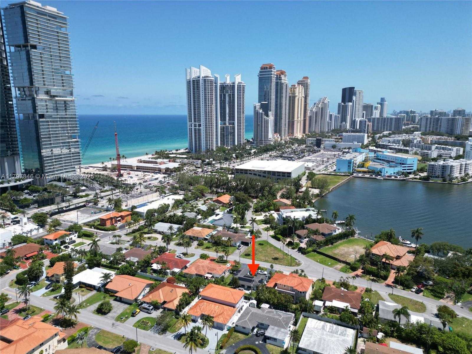 Small Image of 241 186TH ST, Sunny Isles Beach Number 7