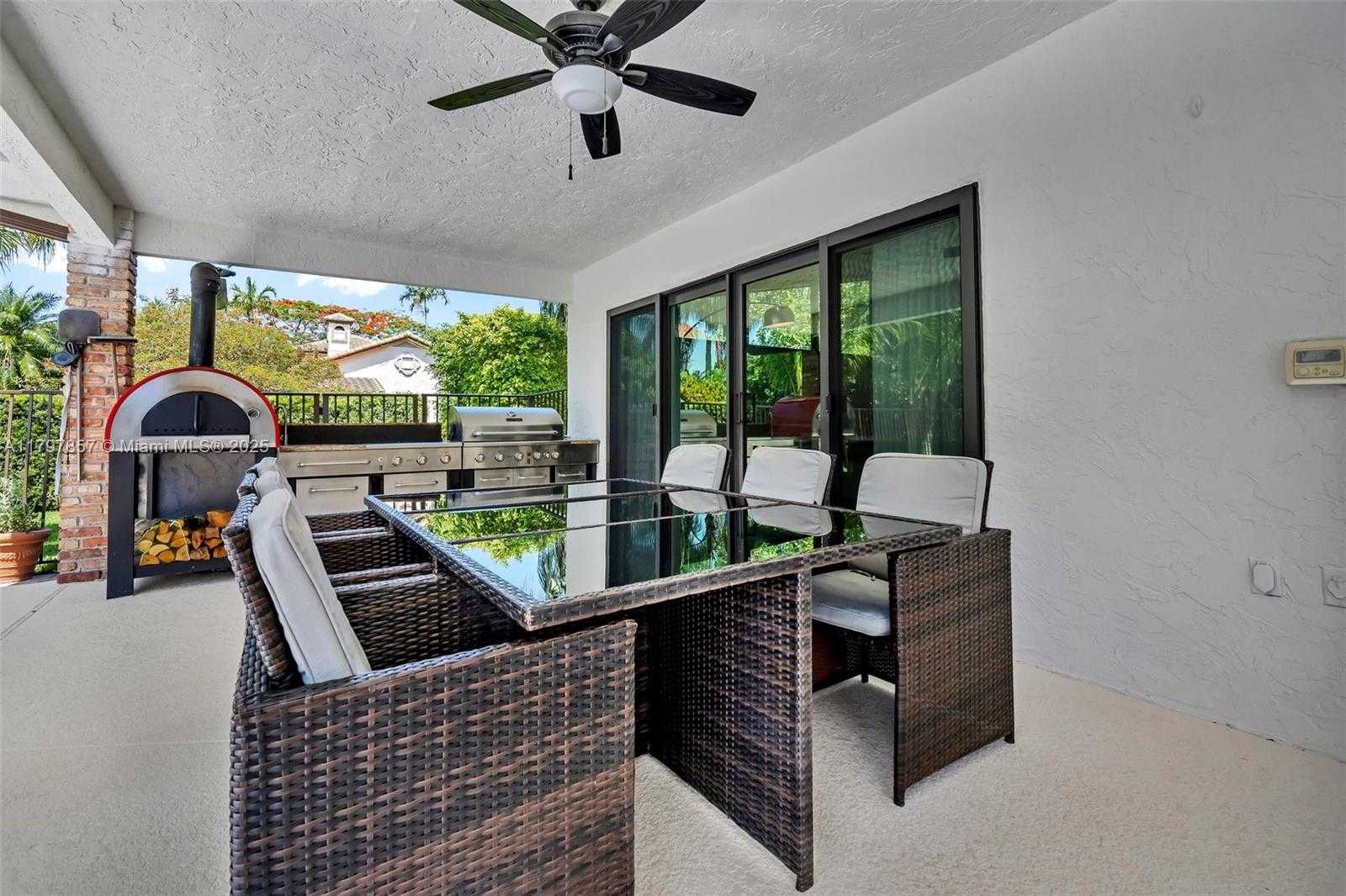 Small Image of 11850 SOUTH WEST 42ND CT, Davie Number 24