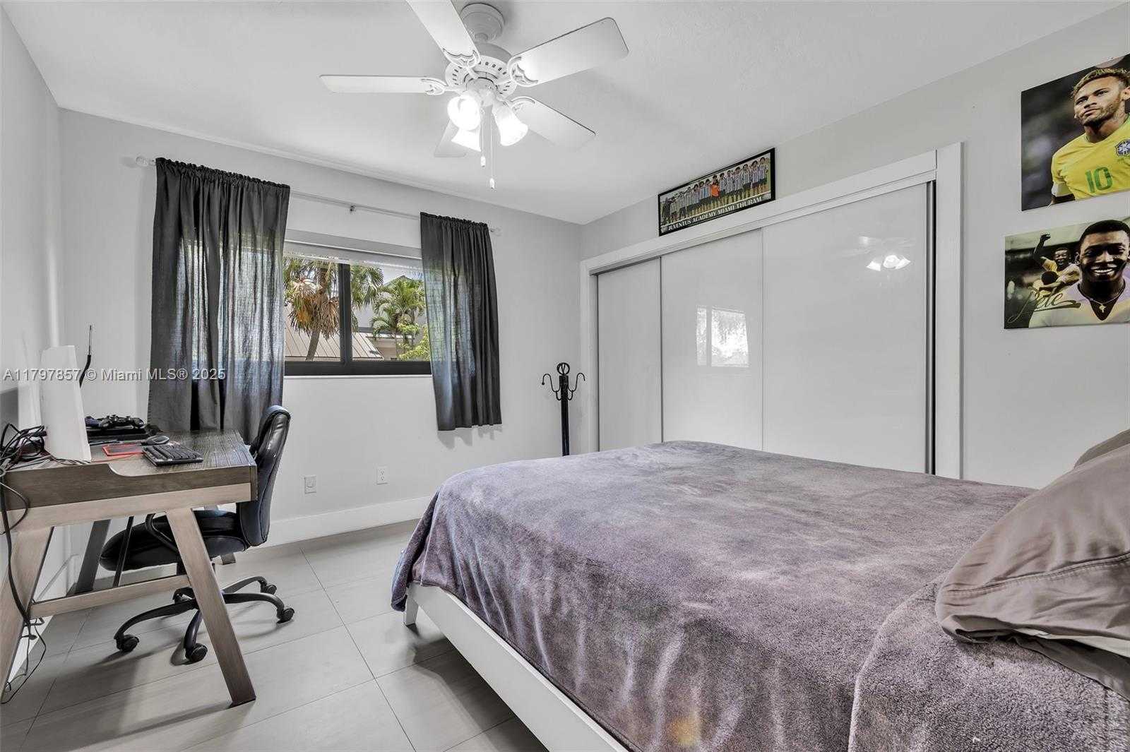 Small Image of 11850 SOUTH WEST 42ND CT, Davie Number 53